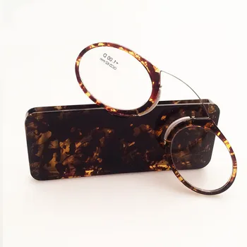Novo Portátil Clipe de nariz Carteira, Óculos de Leitura com o Caso 3 cores mini presbiopia óculos Tamanho de Cartão de Crédito de Emergência de Vidro