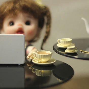 1Set Casa de bonecas em Miniatura Simulação Xícara de Café de Flores Pires da Mobília do Modelo DIY Acessórios