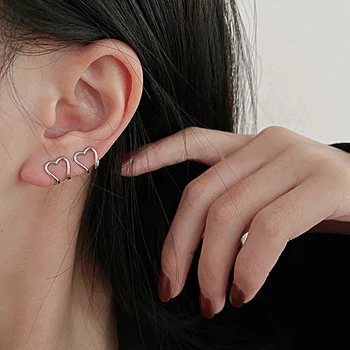 PT 2022 Tendência Coreia Cor de Prata Metal Geométricas Coração Ouvido Punhos Simples C-forma de Ouvido Clipes de Brincos para Mulheres Estética da Jóia