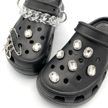 2021 Moda Bling Strass Sapatos Encantos JIBZ Croc Encantos DIY Ornamentos Para as Mulheres Calçados Tamancos de Decoração Fivelas Acessórios